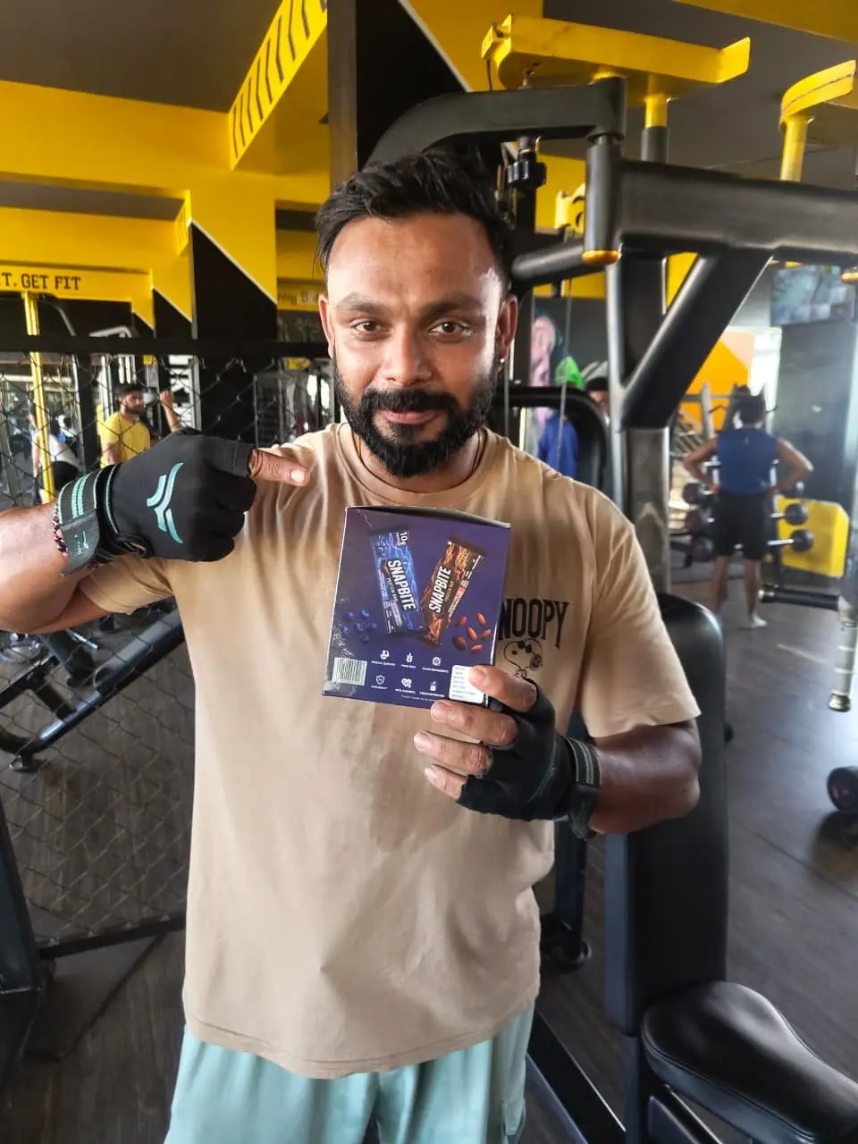 Snapbite customer Arun recommending protein bars for busy and active lifestyle